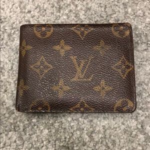 Louis Vuitton “LV” Wallet (Women/Men)